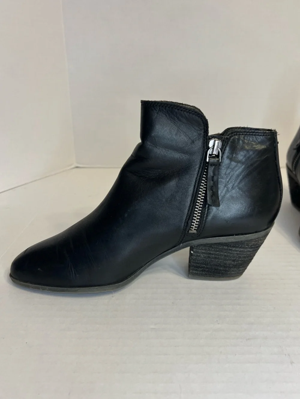Frye Judith Zip‎ Booties Black Size 7